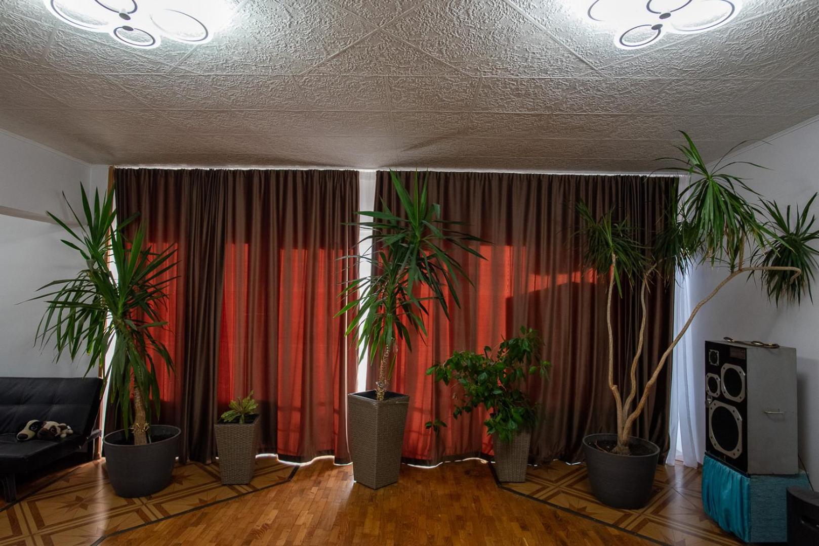 5 Bedrooms Luxury Apartment Villa Bukares Bagian luar foto